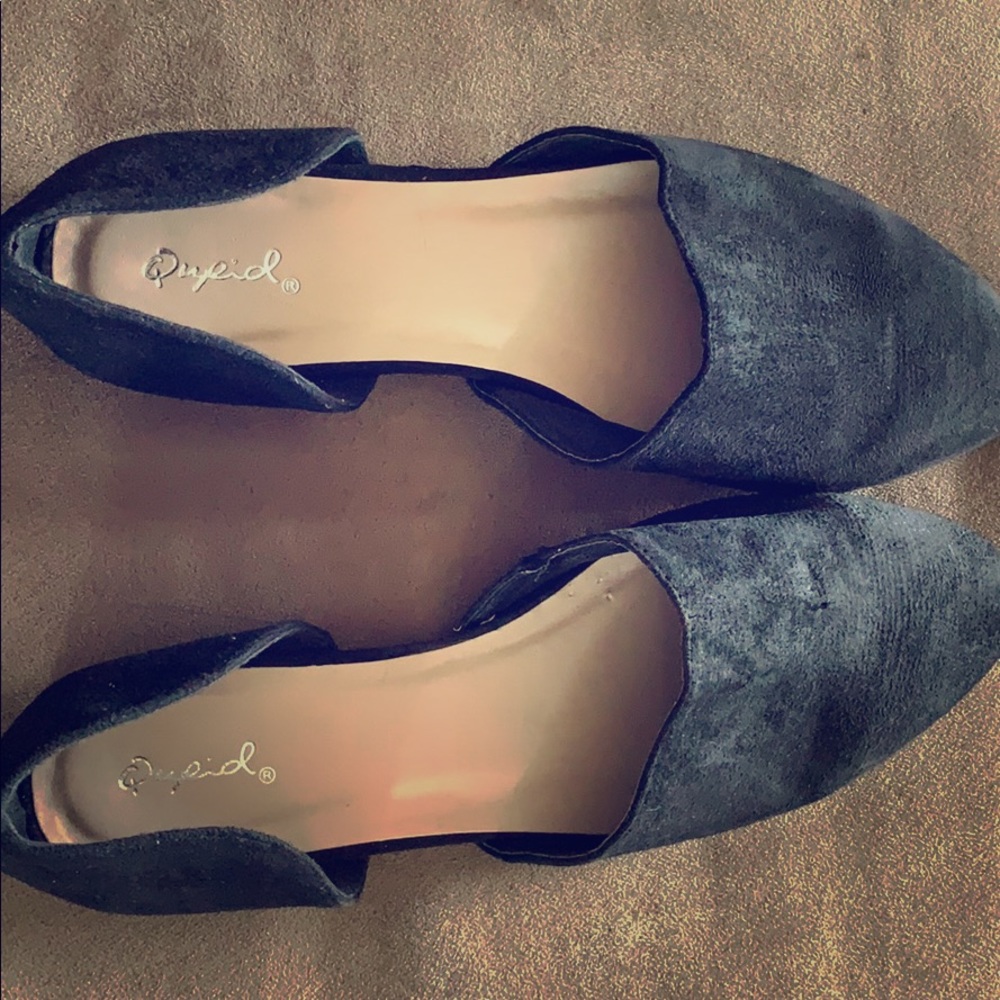 Black flats